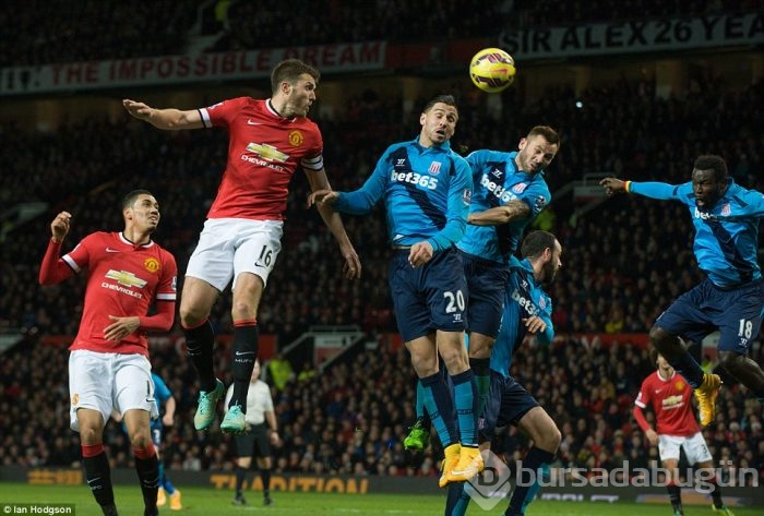 Manchester United 4'te 4 yaptı!