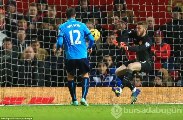 Manchester United 4'te 4 yaptı!