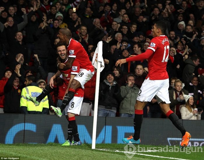 Manchester United 4'te 4 yaptı!