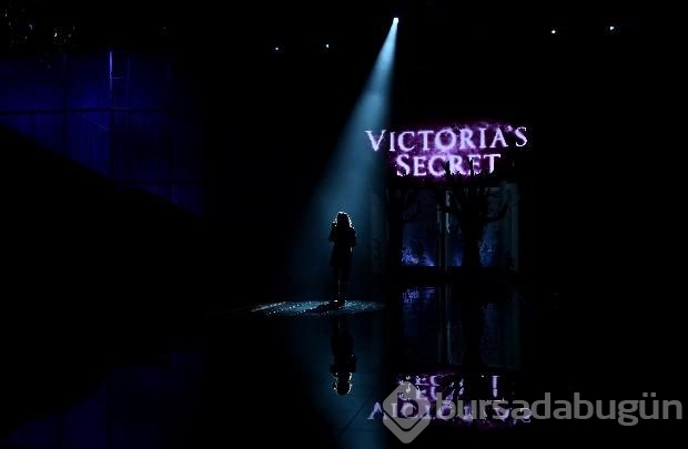 Victoria's Secret kızları büyüledi