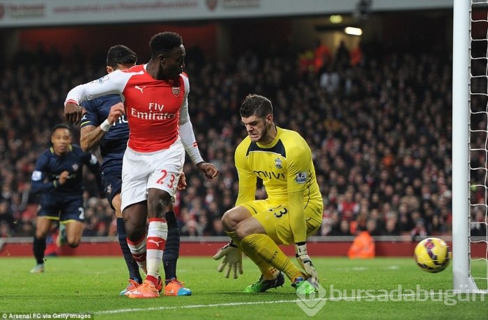 Alexis Sanchez Arsenal'ı sırtladı!