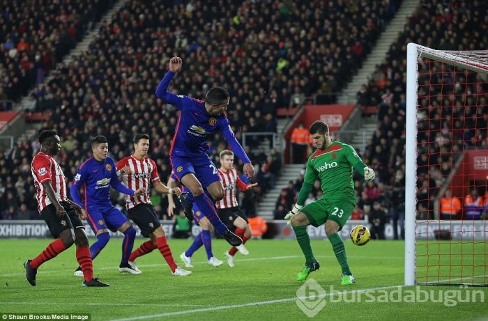 ManU'da Robin van Persie şov!
