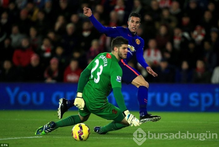 ManU'da Robin van Persie şov!