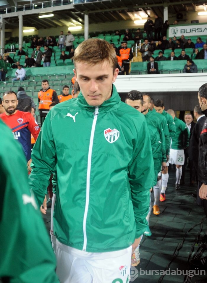Timsah Kupa'da tekledi!