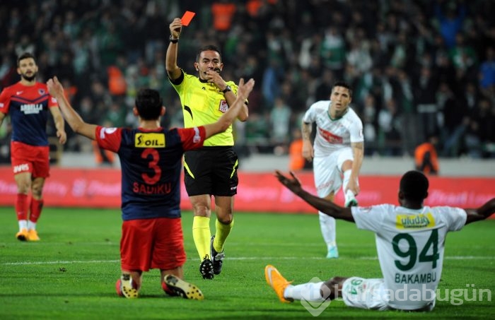 Timsah Kupa'da tekledi!