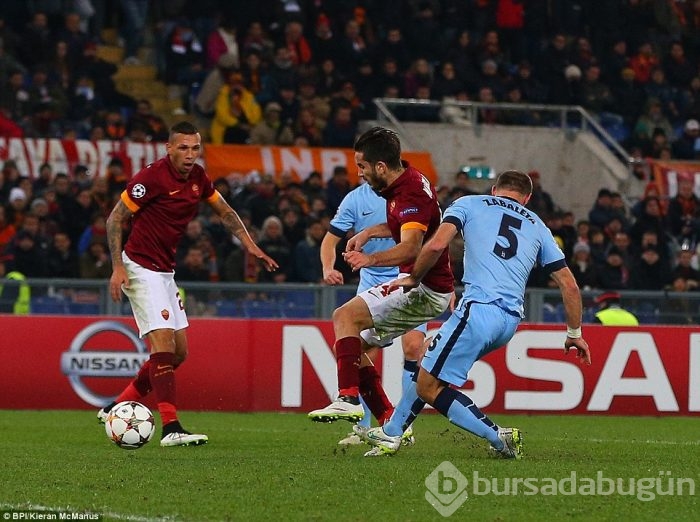 Manchester City Roma'yı yaktı!