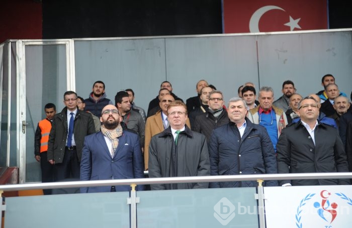 Timsah Gümrük'te takıldı!
