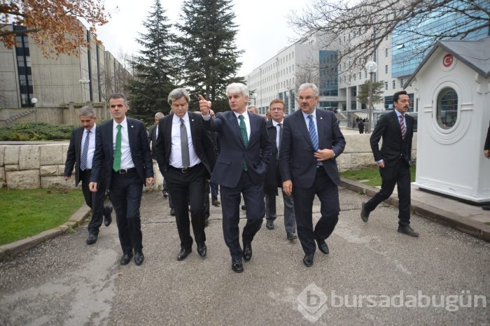 Bülent Arınç'tan Bursaspor'a destek çağrısı!