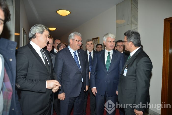 Bülent Arınç'tan Bursaspor'a destek çağrısı!