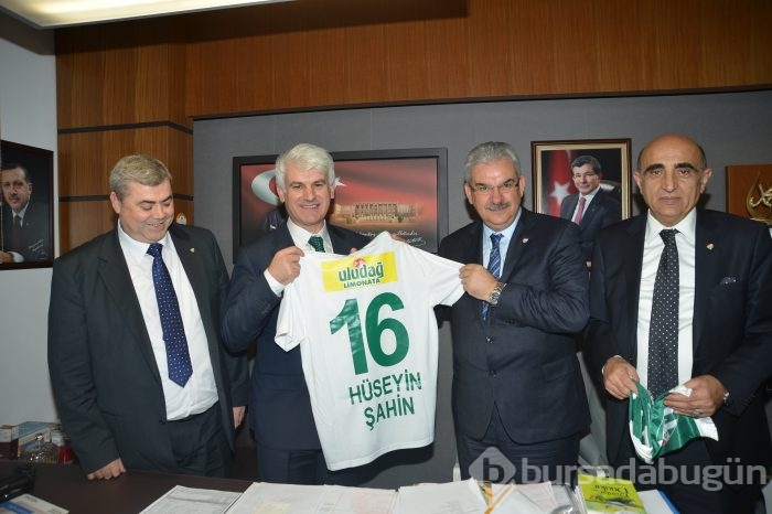 Bülent Arınç'tan Bursaspor'a destek çağrısı!