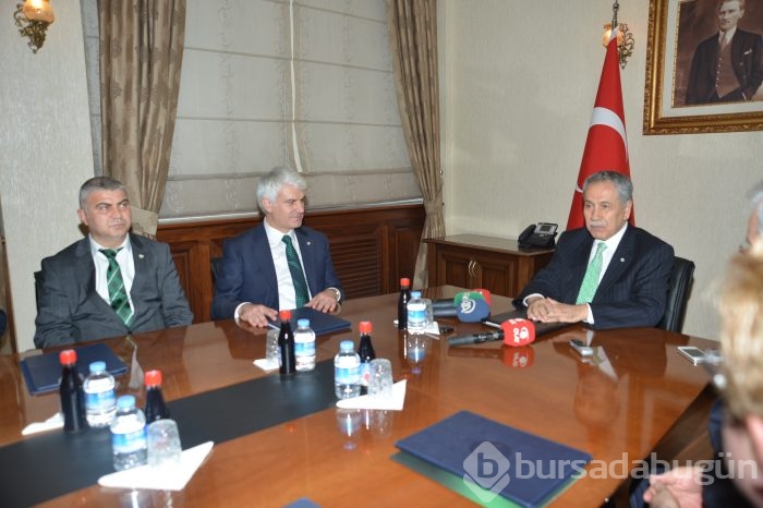 Bülent Arınç'tan Bursaspor'a destek çağrısı!