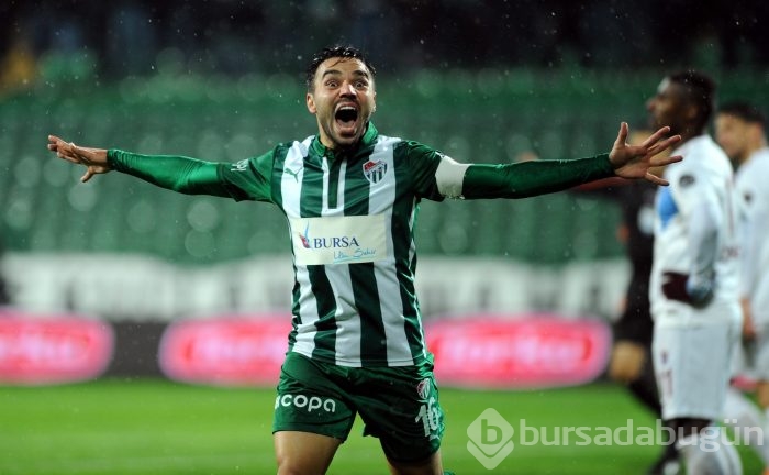 Timsah düelloyu kazanamadı!
