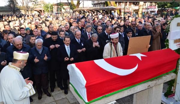 Cengiz Göllü son yolculuğuna uğurlandı