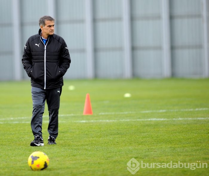 Şenol Güneş'ten Timsah'a moral takviyesi