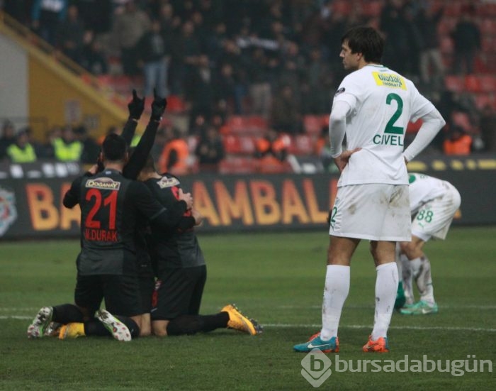 Timsah'ı ne UEFA ne de Göçek durdurabildi!