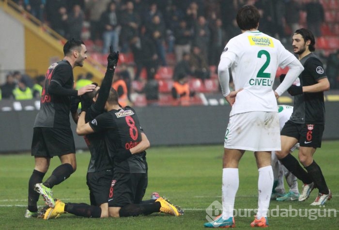 Timsah'ı ne UEFA ne de Göçek durdurabildi!