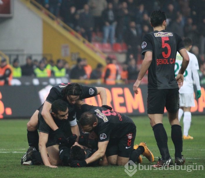 Timsah'ı ne UEFA ne de Göçek durdurabildi!