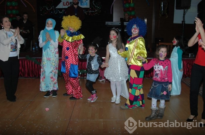 LÖSEVLİ çocukların yeni yıl kutlaması...