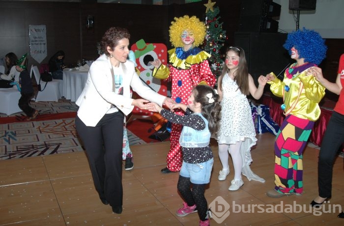 LÖSEVLİ çocukların yeni yıl kutlaması...