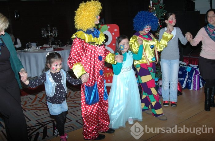 LÖSEVLİ çocukların yeni yıl kutlaması...