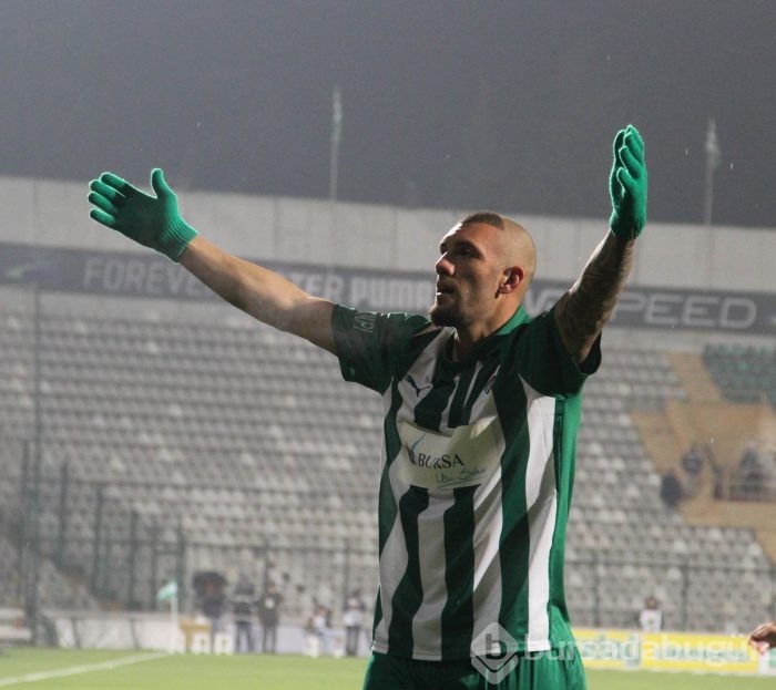 Bursaspor'u yabancıları taşıdı!