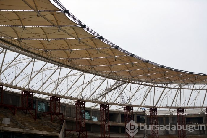 Timsah Arena'nın koltuk montajına başlandı