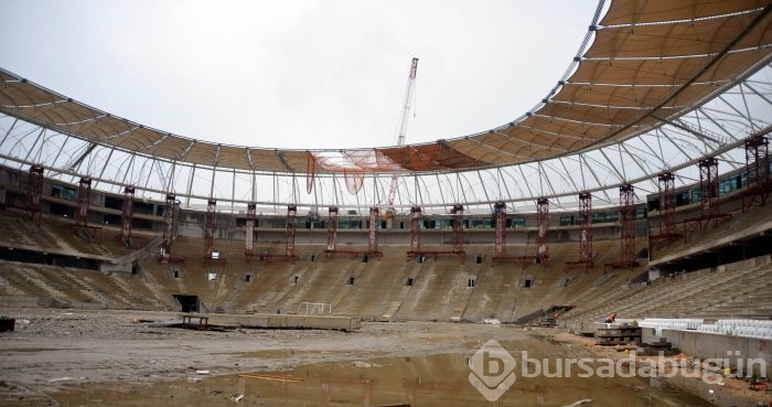 Timsah Arena'nın koltuk montajına başlandı