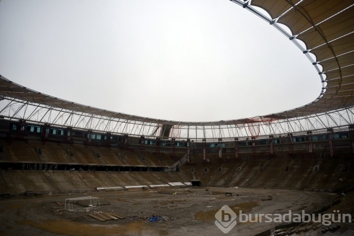 Timsah Arena'nın koltuk montajına başlandı