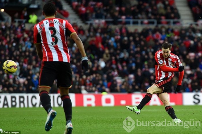 Sunderland Liverpool'a direnemedi!