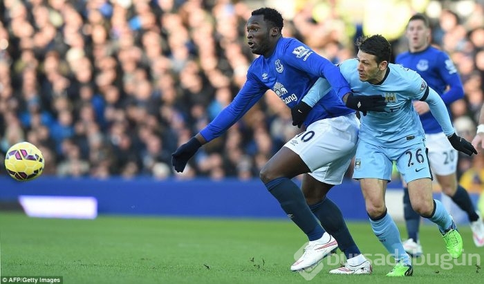 Manchester City Everton'a takıldı!