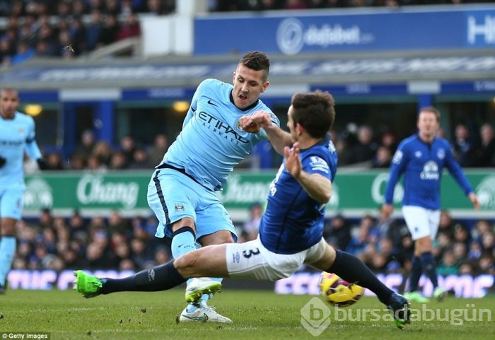 Manchester City Everton'a takıldı!