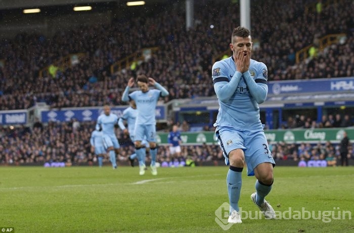 Manchester City Everton'a takıldı!