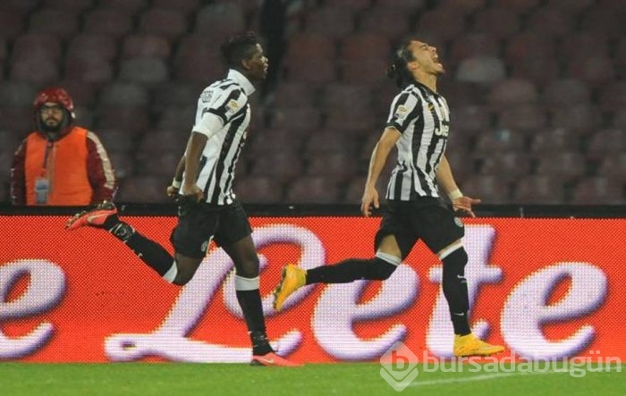 Juventus Napoli'yi ezdi geçti!