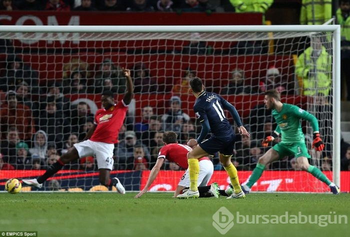 ManU Southampton'a boyun eğdi!