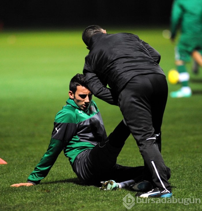 Bursaspor çip takılı özel yeleklerle çalışıyor