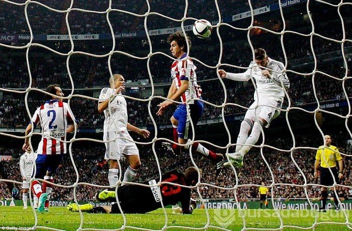 Torres Bernabeu'yu Real'in başına yıktı!