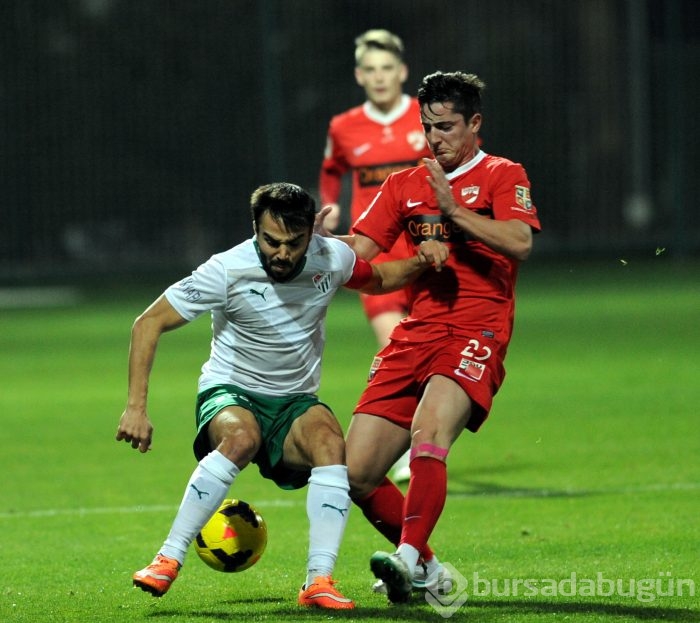 Timsah Dinamo Bükreş'i parçaladı!