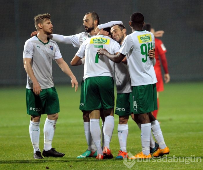 Timsah Dinamo Bükreş'i parçaladı!