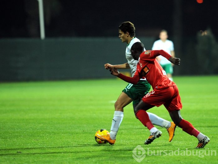 Timsah Dinamo Bükreş'i parçaladı!
