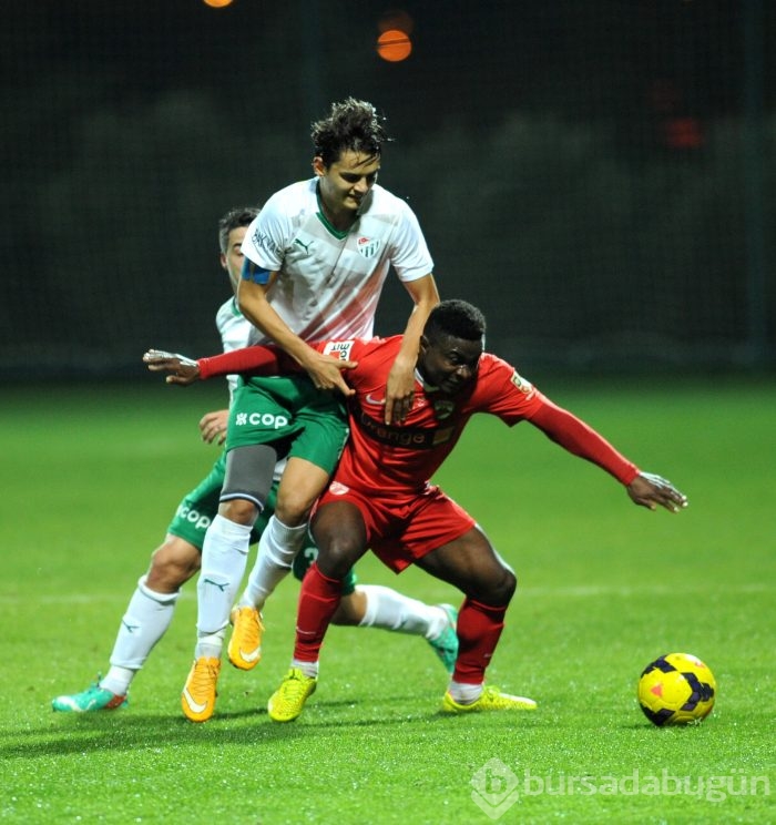 Timsah Dinamo Bükreş'i parçaladı!