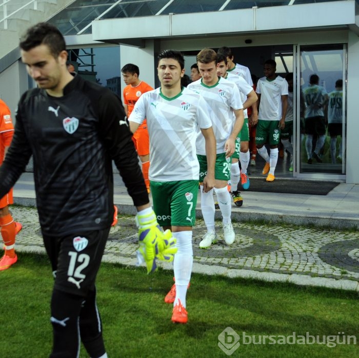 Timsah Çin seddini Fernandao ile yıktı!