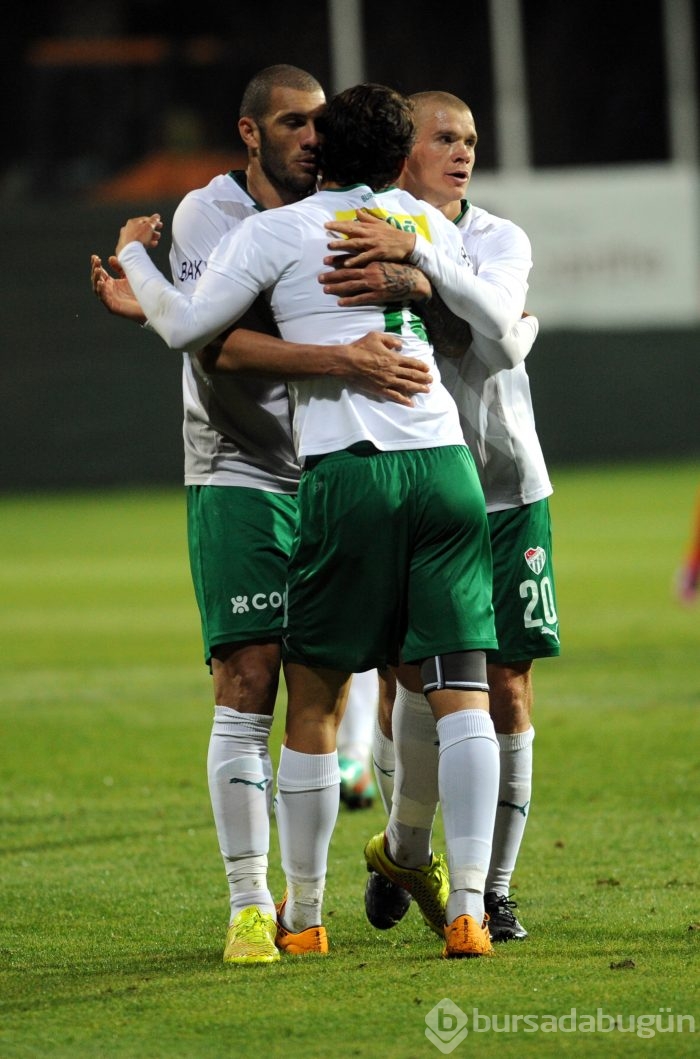 Timsah Çin seddini Fernandao ile yıktı!