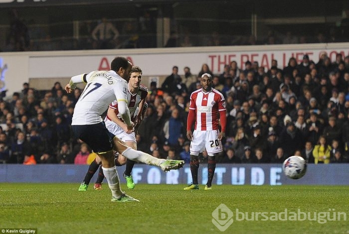 Tottenham penaltı ile güldü!