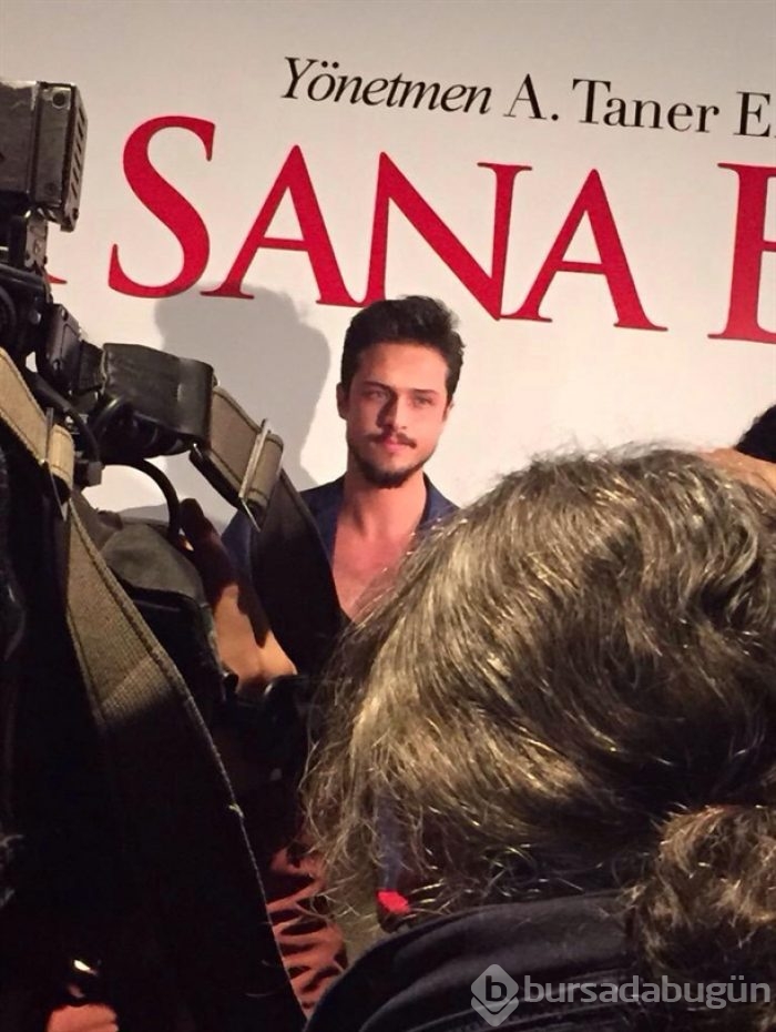'Aşk Sana Benzer' filminin galasına ünlü akını!