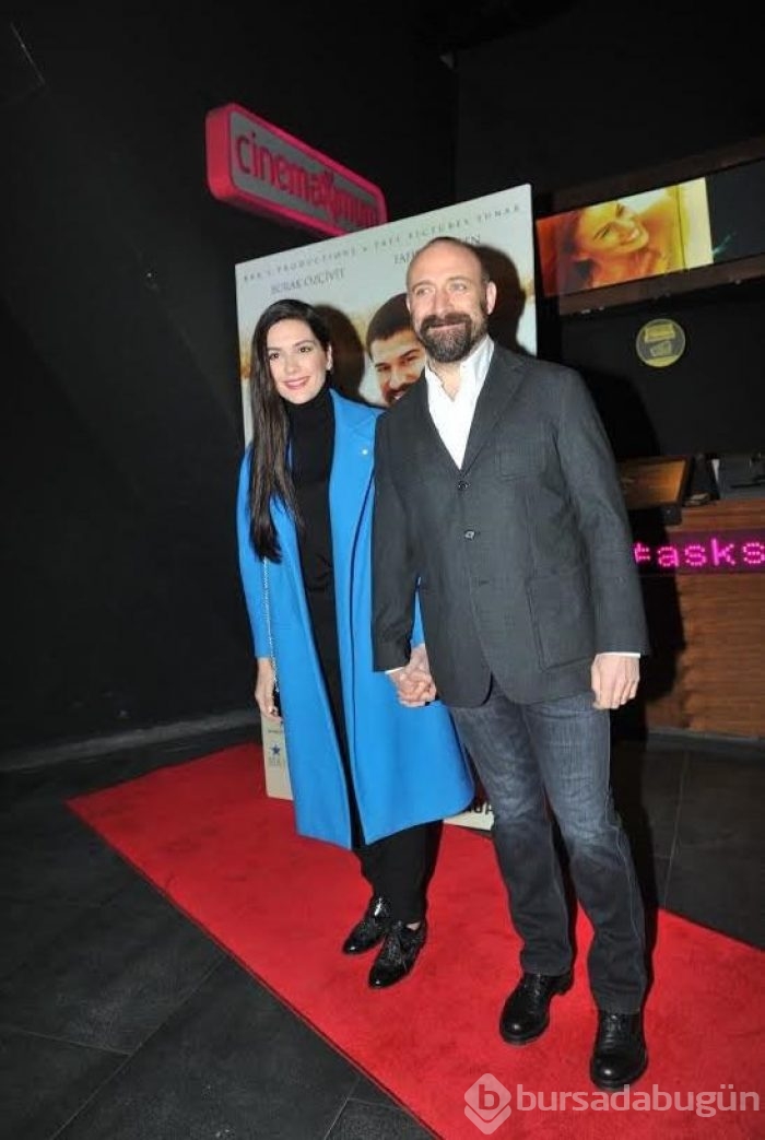 'Aşk Sana Benzer' filminin galasına ünlü akını!