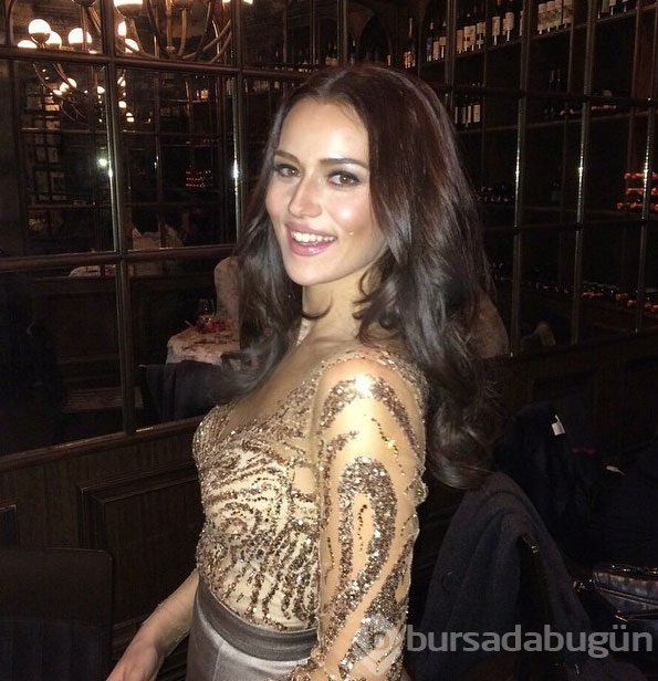 'Aşk Sana Benzer' filminin galasına ünlü akını!