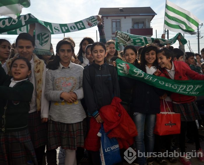 Minik yürekler formalarına kavuşuyor