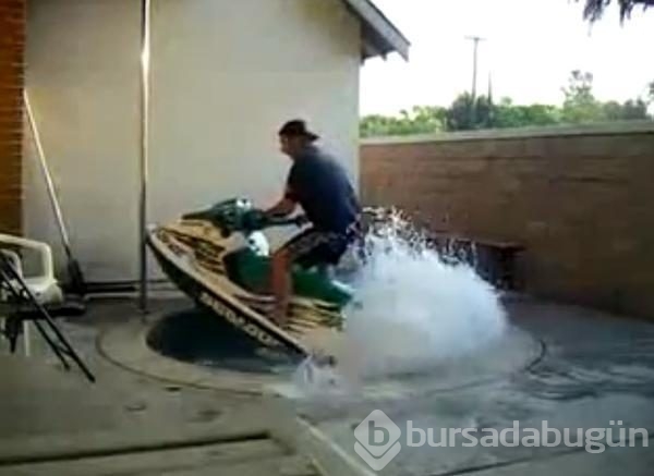 Jakuzi keyfi yapanların ilginç görüntüleri...