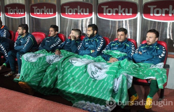 Bursaspor bitti demeden maç bitmez!
