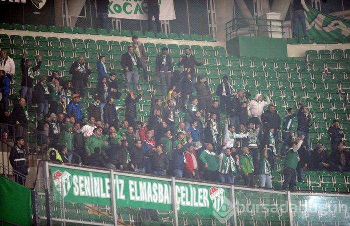 Bursaspor bitti demeden maç bitmez!